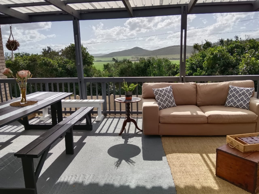 2 Bedroom Property for Sale in Fraaiuitsig Western Cape